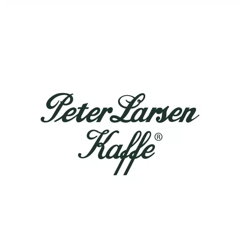 https://frankbuna.com/wp-content/uploads/2023/08/04_peter-larsen-kaffe.webp